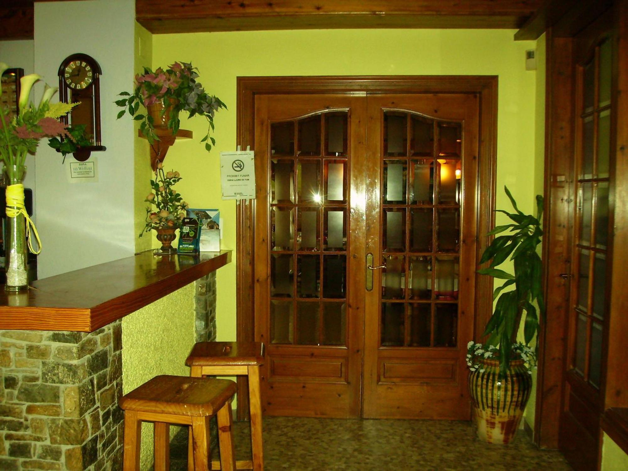Hostal L'Escon Llanars Exteriör bild